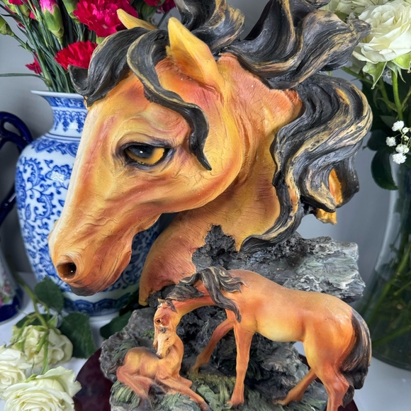 This is a spectacular piece. Part of the Goldenvale Collection. Heavy. Resi - Picture 3 of 15